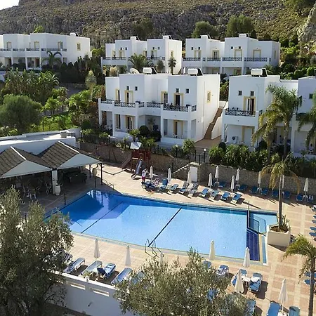 Lambis & Hotel de apartamente 3*