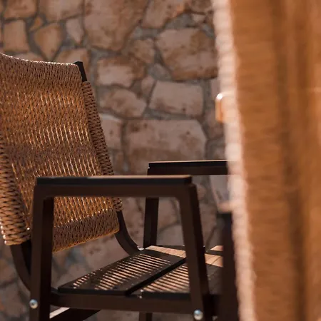 Apartahotel Lambis Studios&apartments 3*