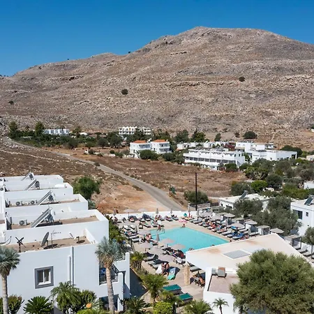 Apartahotel Lambis Studios&apartments