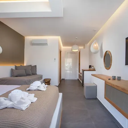 Aparthotel Lambis &